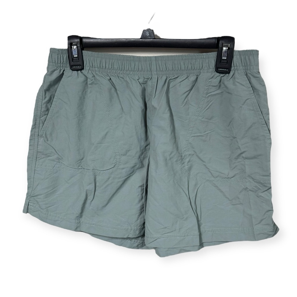 Columbia Women's Athletic Shorts in Sage Green Size‎ M. 5L.